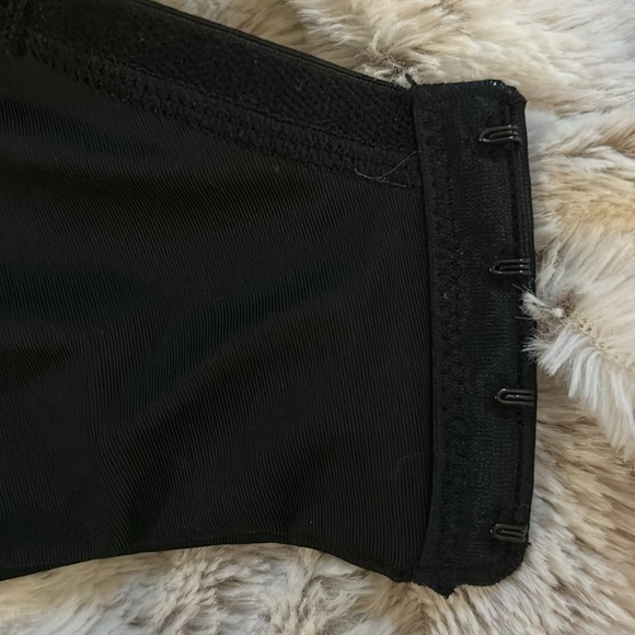 Motherhood Black Wireless Nursing Bra - Picture 5 of 7